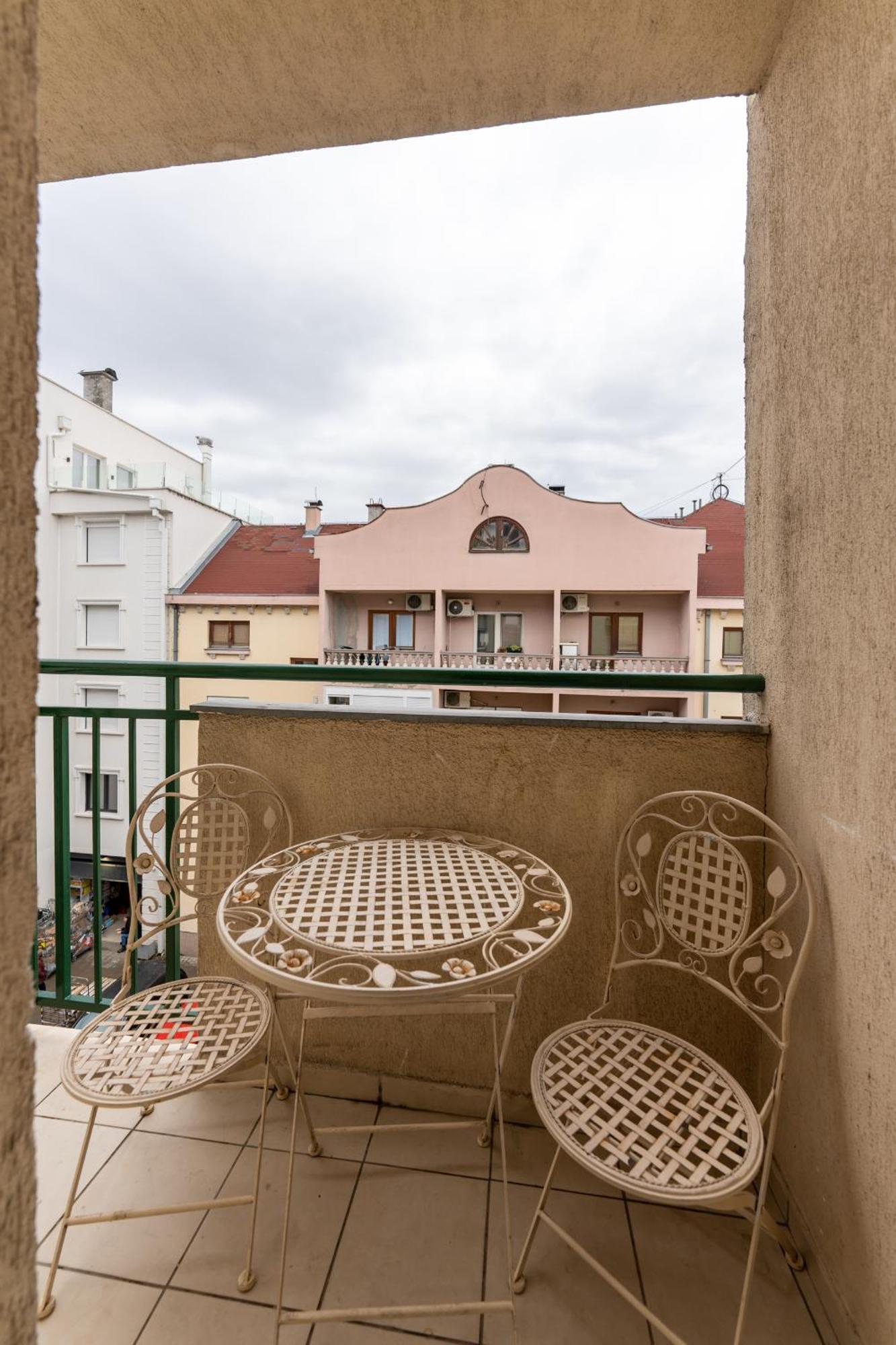 White House Ns Apartment Novi Sad Exterior photo